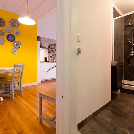 Apartment Bairro Alto Yellow By Homing